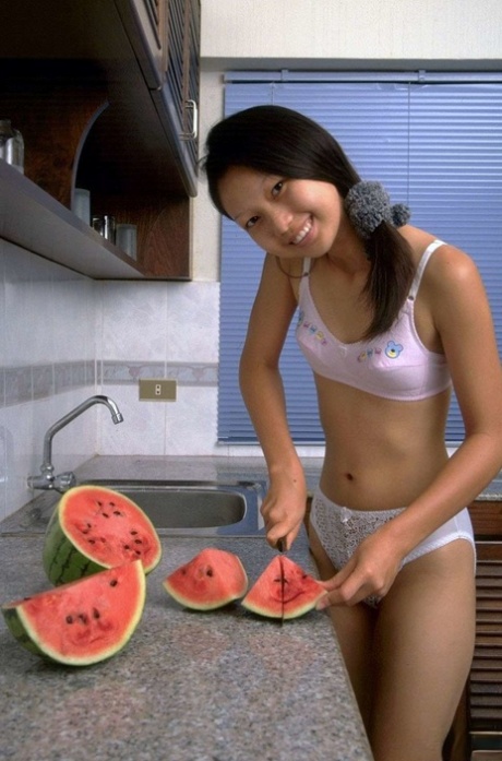 Lin Si Yee erotische top bilder