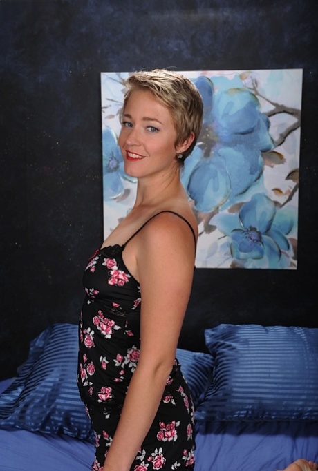 blonde milf webcam necken nackt akt galerie