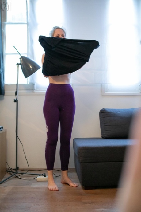 Rose Kisses porno nackt bilder