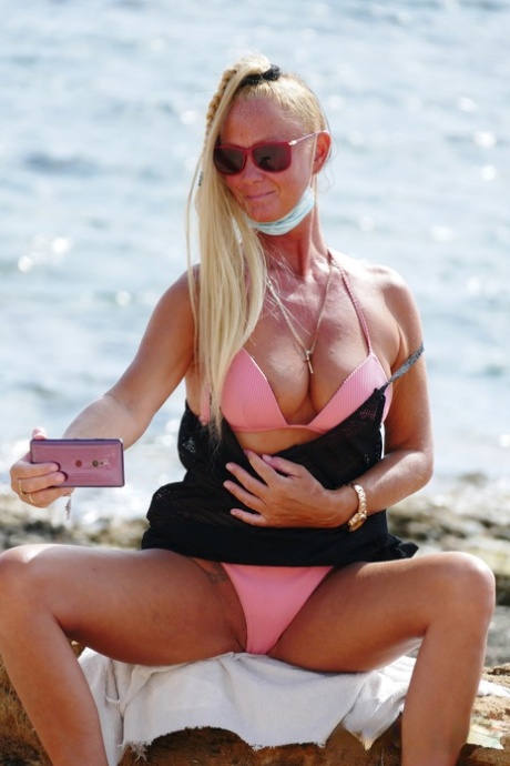 Natalie K perfekte nacktheit bild